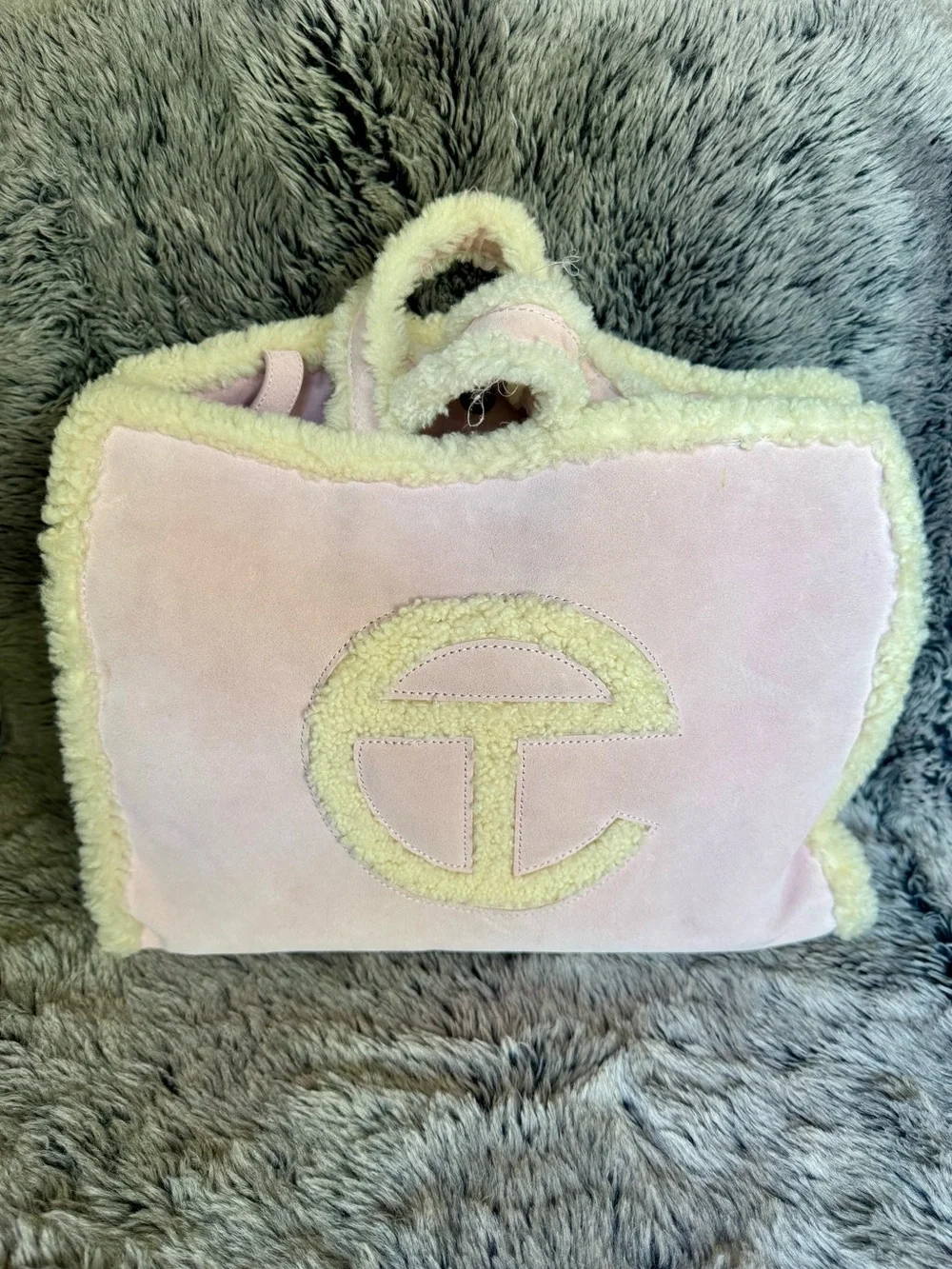 Telfar ugg medium